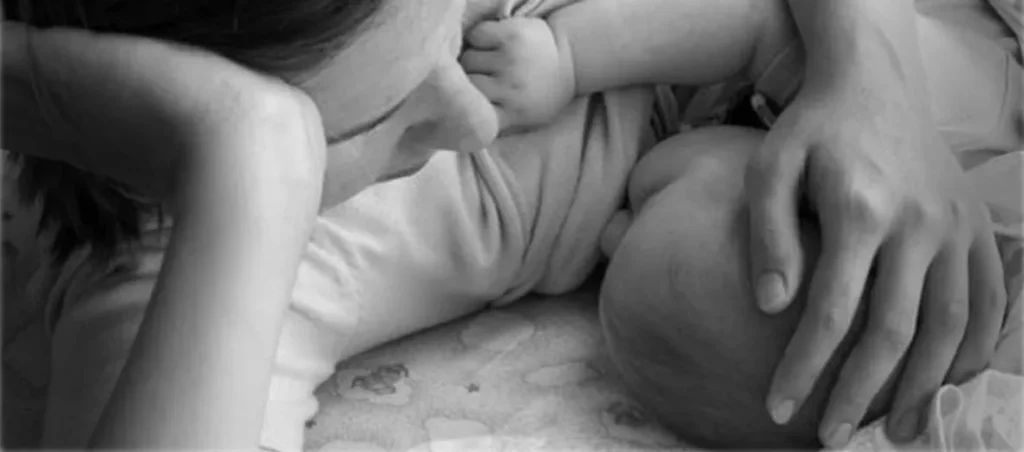 Banner baby mom feeding